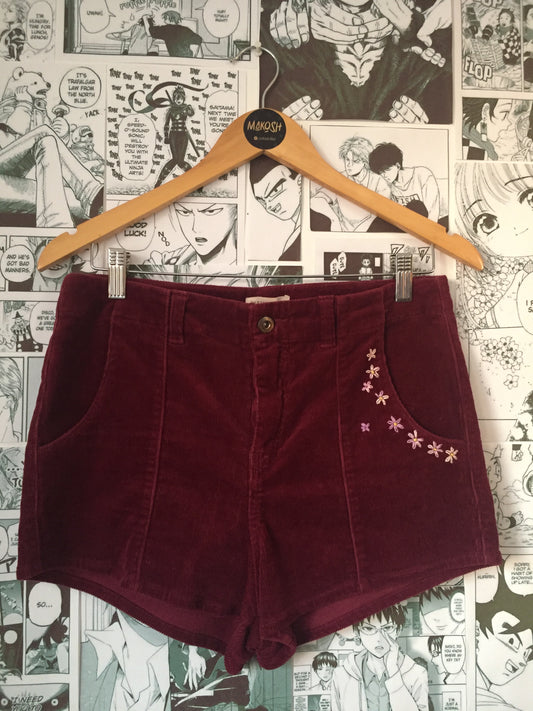 Short terciopelo bordado con flor